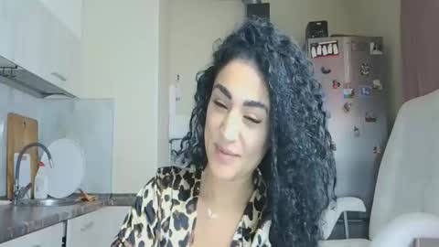 Queen online show from November 2025 11:01:02 AM