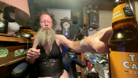 safety_fist online show from January 2025 03:07:01 AM