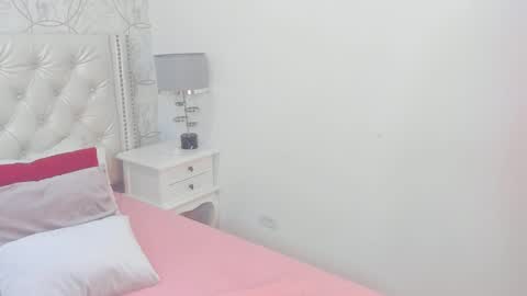 Cattleya online show from December 2024 03:19:01 AM