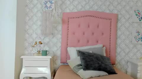 Cattleya online show from March 2025 11:40:01 AM