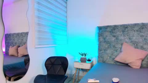 S A H M A N T A   R O S E online show from March 2026 04:07:02 AM