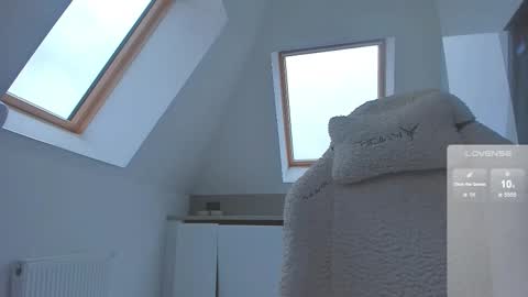 Snapshot of saiiilormoon chatting on November 2025 12:49:01 PM You can call me Lo if someone writes to me in the pm without paying an instant BAN online show from November 2025 12:49:01 PM