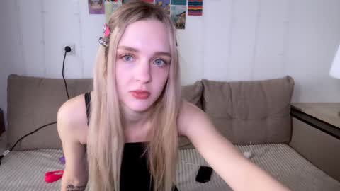 Snapshot of sailormoon666_ chatting on January 2025 08:55:02 AM Sofia online show from January 2025 08:55:02 AM