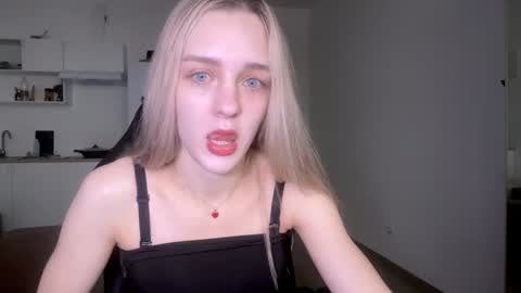 Snapshot of sailormoon666_ chatting on January 2025 08:53:02 AM Sofia online show from January 2025 08:53:02 AM