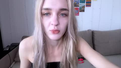 Snapshot of sailormoon666_ chatting on February 2025 08:44:01 AM Sofia online show from February 2025 08:44:01 AM