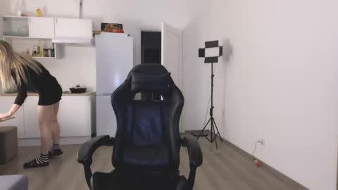 Snapshot of sailormoon666_ chatting on February 2025 06:53:01 PM Sofia online show from February 2025 06:53:01 PM