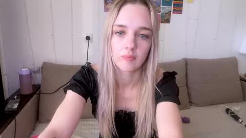 Snapshot of sailormoon666_ chatting on March 2025 02:32:01 PM Sofia online show from March 2025 02:32:01 PM