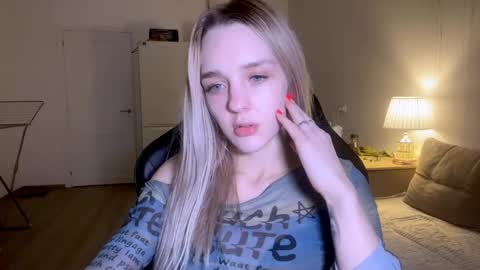 Snapshot of sailormoon666_ chatting on March 2025 04:57:02 PM Sofia online show from March 2025 04:57:02 PM