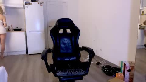 Snapshot of sailormoon666_ chatting on October 2025 10:53:02 PM Sofia online show from October 2025 10:53:02 PM