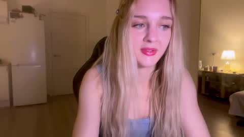 Snapshot of sailormoon666_ chatting on October 2025 05:58:02 PM Sofia online show from October 2025 05:58:02 PM