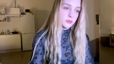 Snapshot of sailormoon666_ chatting on November 2025 08:09:01 PM Sofia online show from November 2025 08:09:01 PM