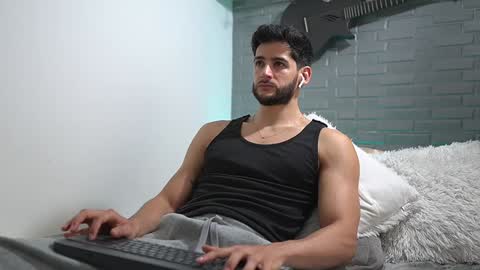 saimon  online show from February 2025 03:52:02 PM