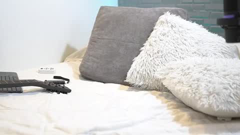 saimon  online show from February 2025 09:49:01 PM