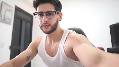 saimon  online show from September 2025 05:35:01 PM