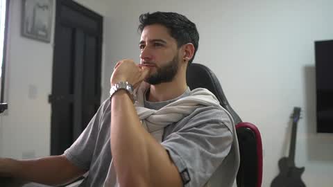 saimon  online show from April 2026 09:50:02 PM