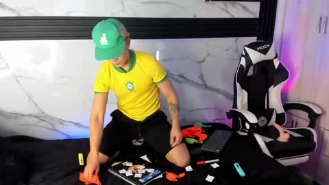 Juan online show from November 2025 06:25:02 AM