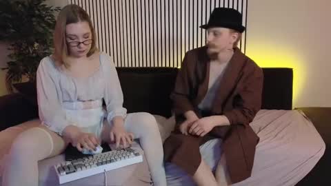 saint__vicious online show from February 2025 06:02:01 AM