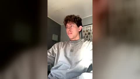 saint_nott online show from June 2026 06:36:01 PM