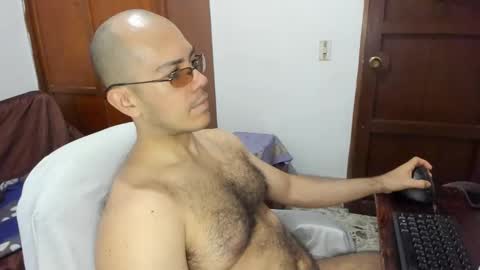 saintedy01 online show from October 2025 03:32:01 PM