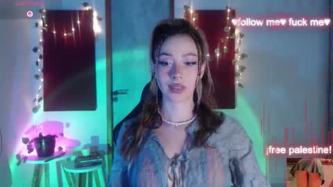 Sakura online show from October 2025 04:11:01 AM