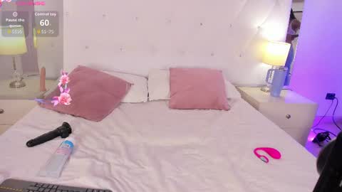 salem_smith_ online show from June 2026 11:34:01 AM
