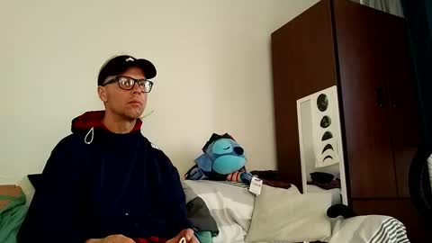 salis1981 online show from February 2025 12:30:01 AM