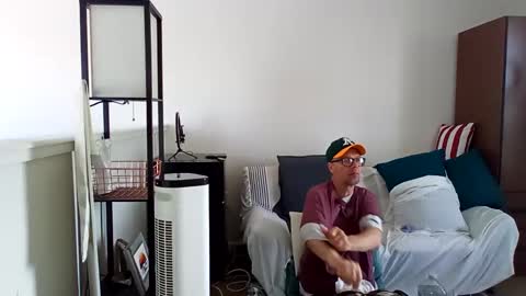 salis1981 online show from March 2025 09:54:02 PM