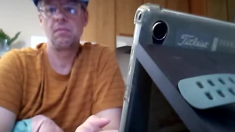 salis1981 online show from November 2025 10:34:01 PM