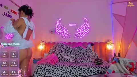 miss Sally online every night from 1am to 8am  Colombia time online show from October 2025 10:05:02 AM