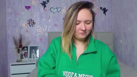 Sally online show from February 2025 09:52:02 PM