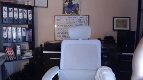 Snapshot of salome_010 chatting on January 2025 09:25:01 PM Salome online show from January 2025 09:25:01 PM