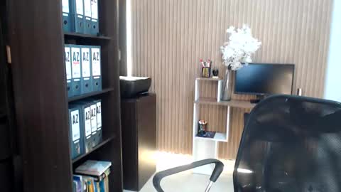 Salome online show from April 2026 09:01:01 PM