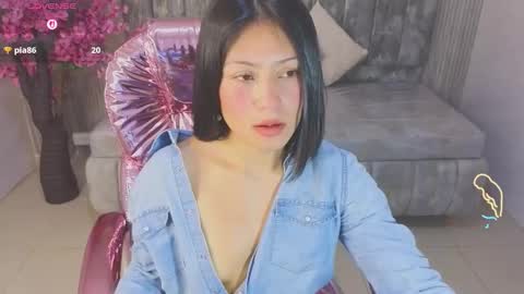 Salome  online show from November 2025 01:21:02 PM