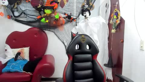 Snapshot of salomee_diazz chatting on November 2025 09:06:02 PM Salomee diazz online show from November 2025 09:06:02 PM