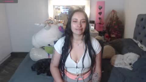 yenny online show from September 2025 10:32:01 PM