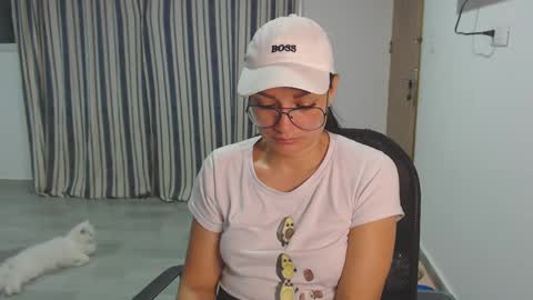 salome online show from January 2025 02:00:02 AM