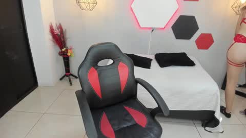 martina online show from February 2025 03:53:02 AM