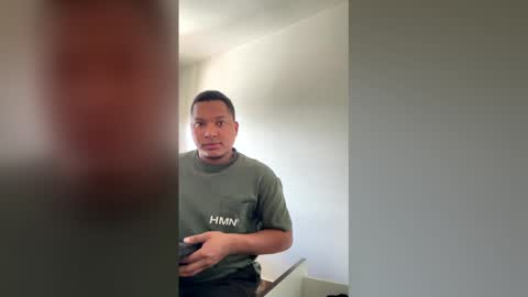 Snapshot of salomoon23 chatting on May 2026 06:13:02 PM INSTAGRAM luis1pedraza online show from May 2026 06:13:02 PM