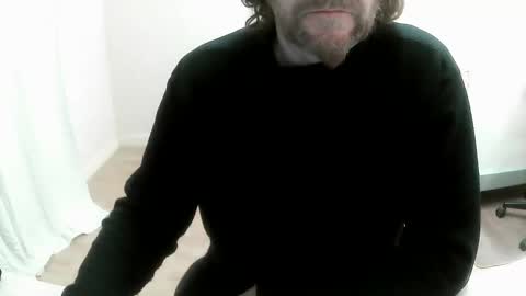 Snapshot of saltimbanquier chatting on December 2024 07:38:02 AM Saltimbanquier Salt ou Banquier online show from December 2024 07:38:02 AM