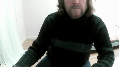 Snapshot of saltimbanquier chatting on March 2025 06:59:02 AM Saltimbanquier Salt ou Banquier online show from March 2025 06:59:02 AM