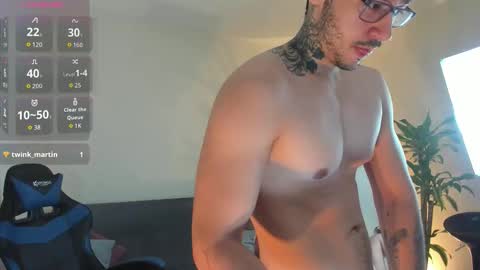 Salvatore online show from November 2025 11:21:02 PM