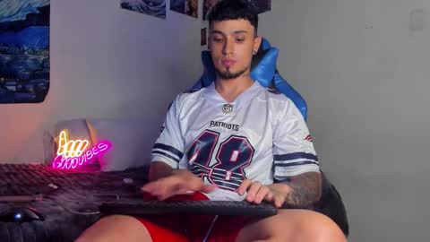   online show from November 2025 01:30:01 AM