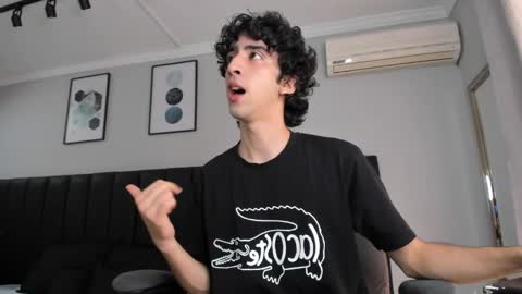 Snapshot of salvatore_monterey chatting on March 2025 02:12:02 PM salvatore online show from March 2025 02:12:02 PM