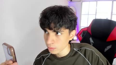 Snapshot of salvatore_monterey chatting on February 2026 03:50:02 PM salvatore online show from February 2026 03:50:02 PM