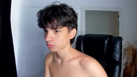 Snapshot of salvatore_monterey chatting on February 2026 03:29:02 PM salvatore online show from February 2026 03:29:02 PM