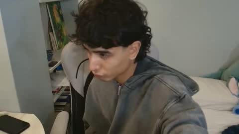 salvatore_montt online show from October 2025 07:00:02 AM