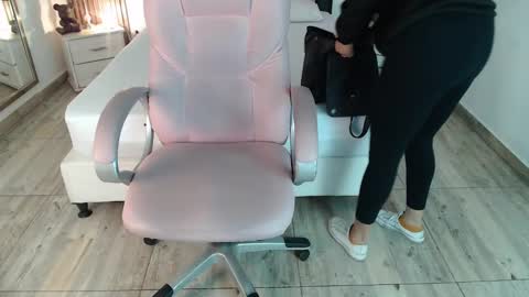 SAM MANSON online show from February 2025 12:06:02 PM