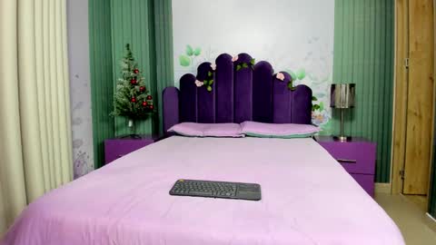 sam_naughty18 online show from December 2024 11:12:02 AM