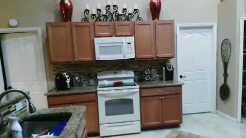 sam_papithebarber online show from January 2025 09:34:02 AM