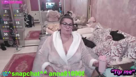 Snapshot of samanta_shy chatting on December 2024 06:30:02 PM Marry online show from December 2024 06:30:02 PM